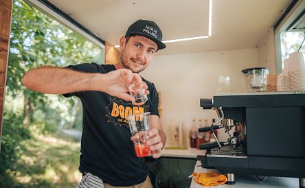 Vojen Smíšek znovu na značkách